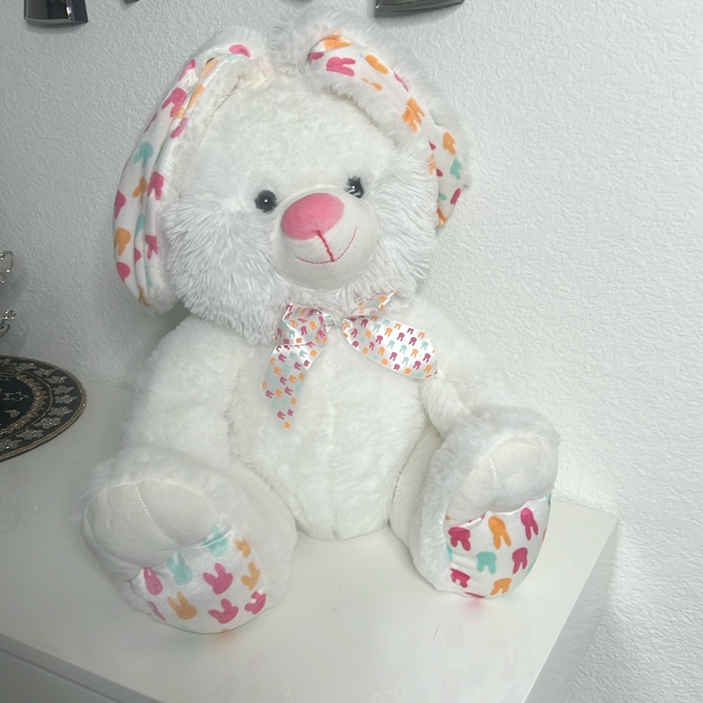 (Linzy) big rabbit, stuffed animals